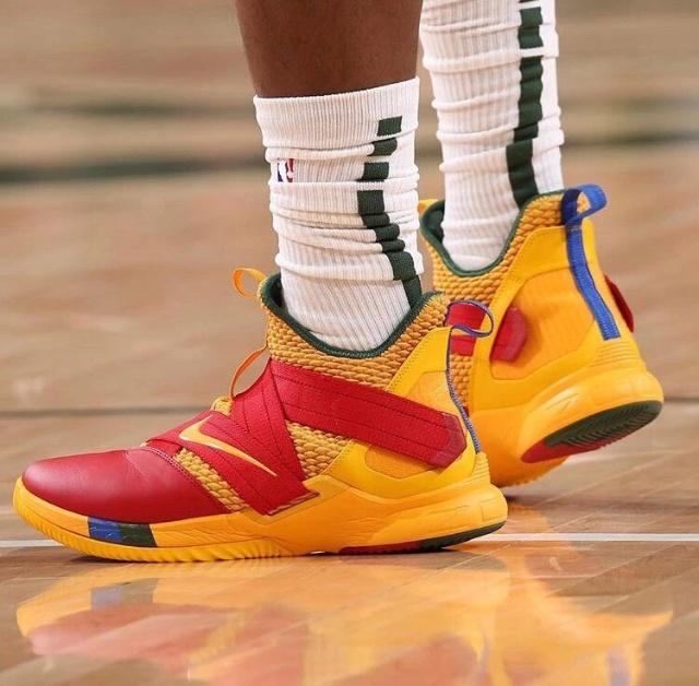 雷克瑟姆CEO：埃里克森经纪人最初以为我们想签球员拍纪录片（雷克瑟姆CEO称：埃里克森经纪人起初误以为我们签他是为了拍纪录片）