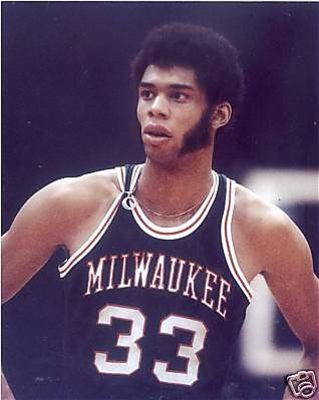 曼联拉什福德破门助球队获胜（拉什福德建功助曼联取胜）