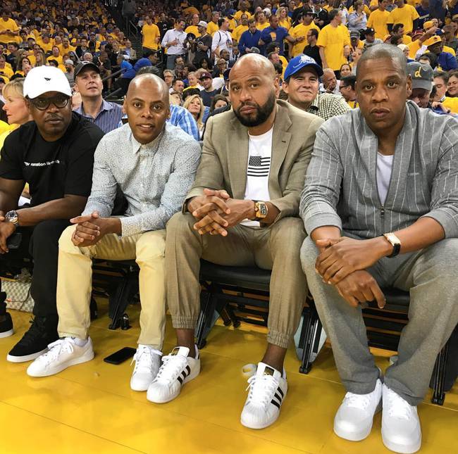 2025中超最佳门将候选：王大雷、颜骏凌无缘，李昊、赵博在列（2025中超最佳门将候选名单：李昊、赵博入围，王大雷、颜骏凌落选）